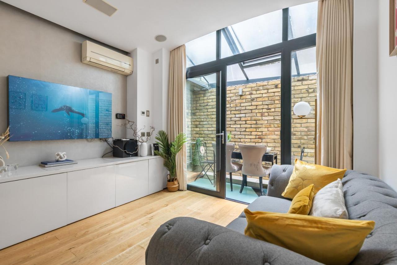 Trafalgar Square Arty Apartment London Bagian luar foto